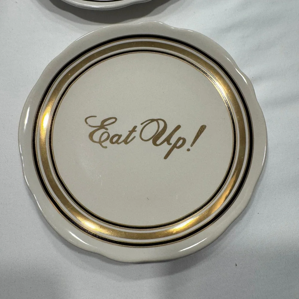 West Elm Fishs Eddy Appetizer Plates Set 4 Gold Script Scalloped 6.5